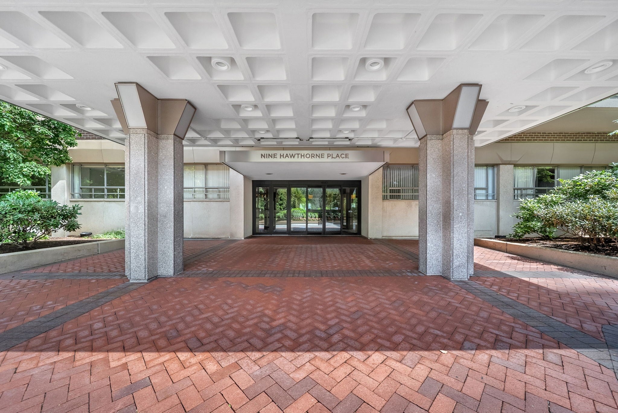 9 Hawthorne Pl #7H, Boston, MA Photo #23