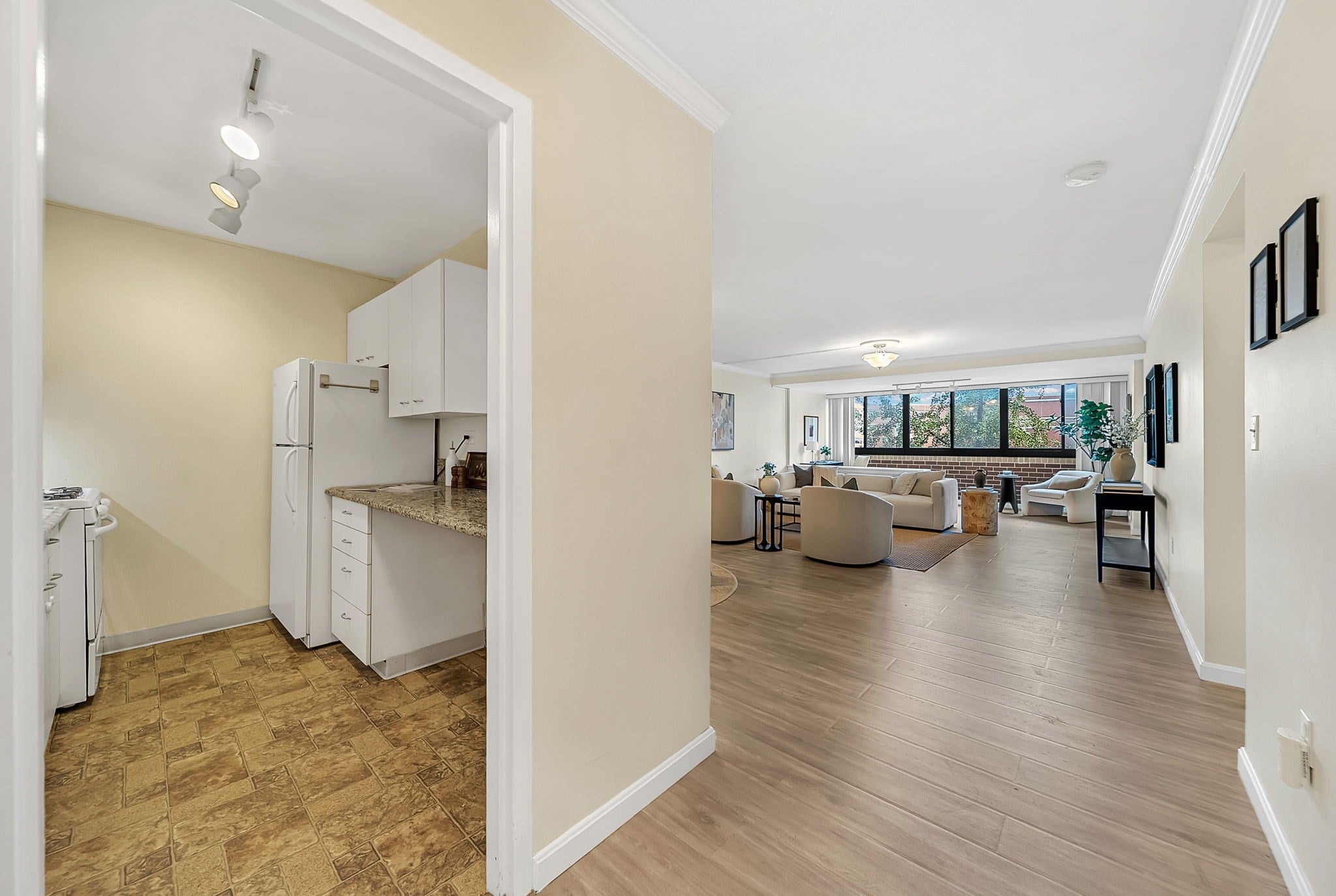 9 Hawthorne Pl #7H, Boston, MA Photo #14