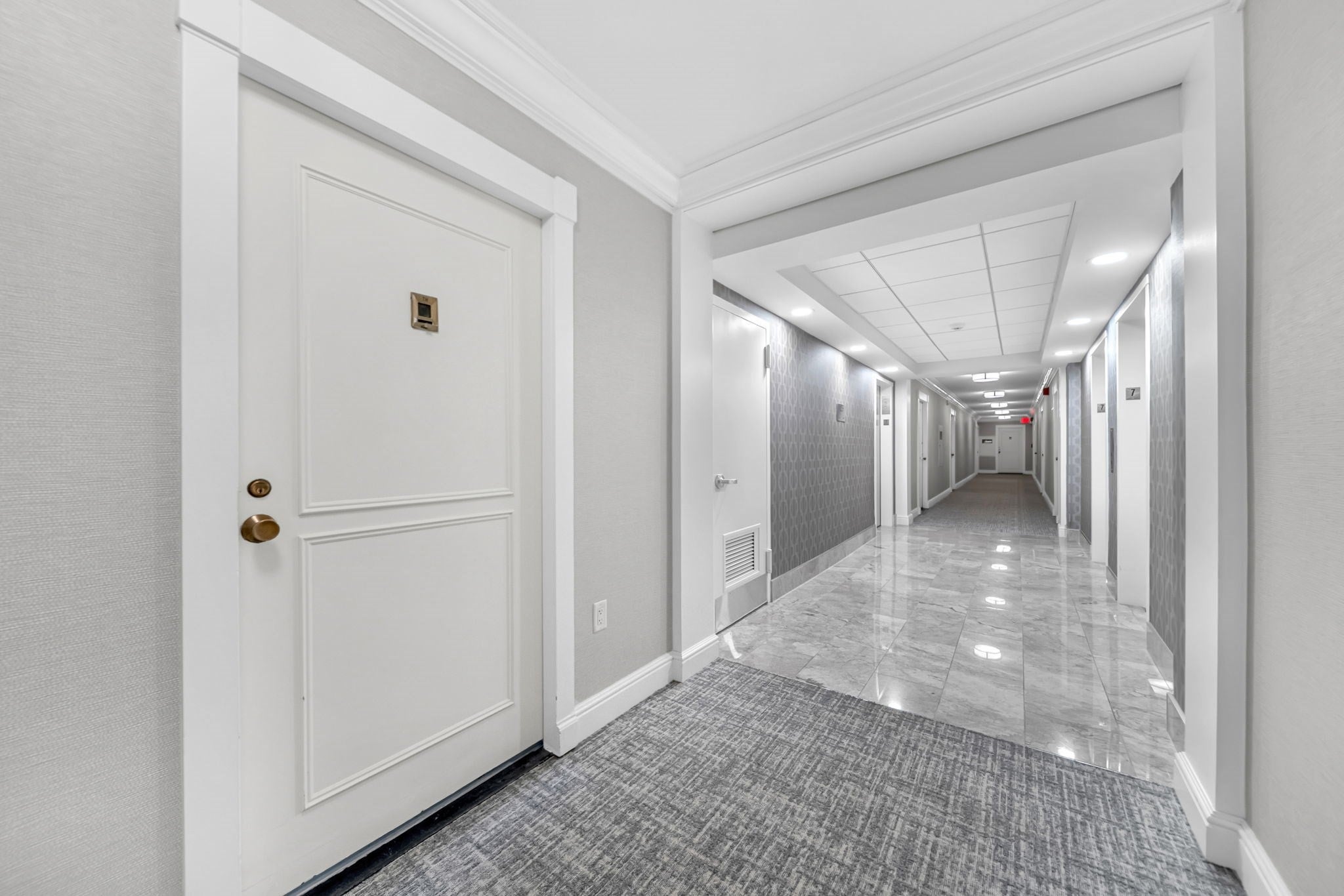 9 Hawthorne Pl #7H, Boston, MA Photo #32