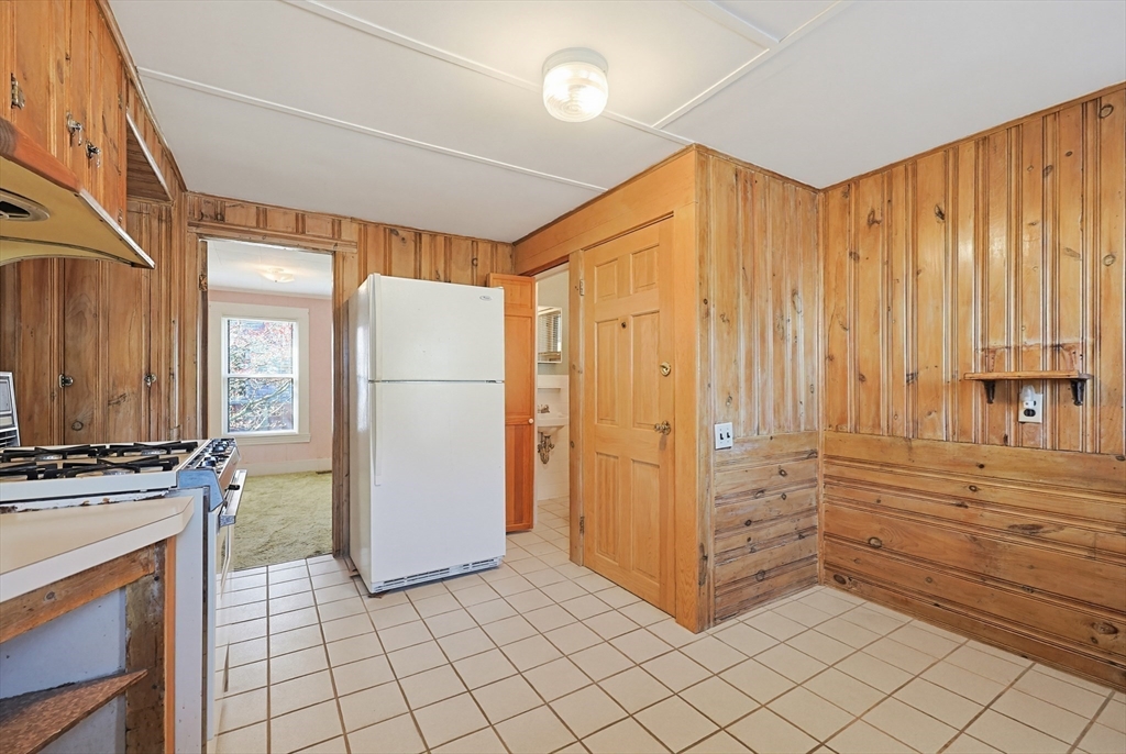 511 Ash St, Brockton, MA Photo #14
