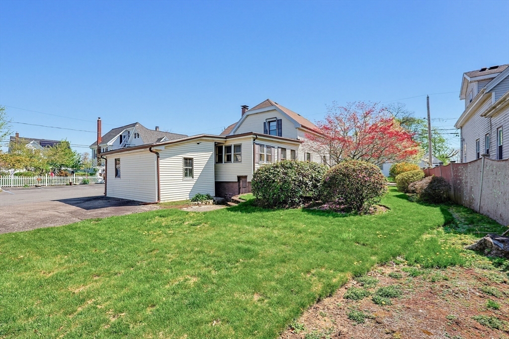 511 Ash St, Brockton, MA Photo #39