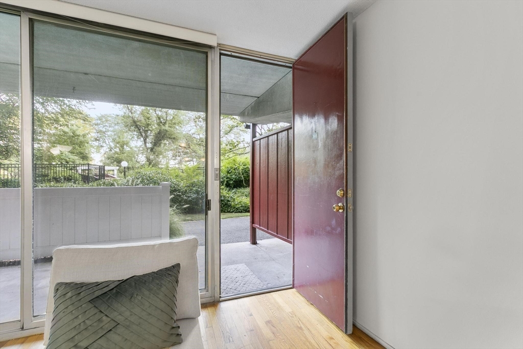 200 Swanton St T11