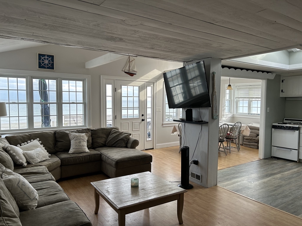 49 Ocean Rd N