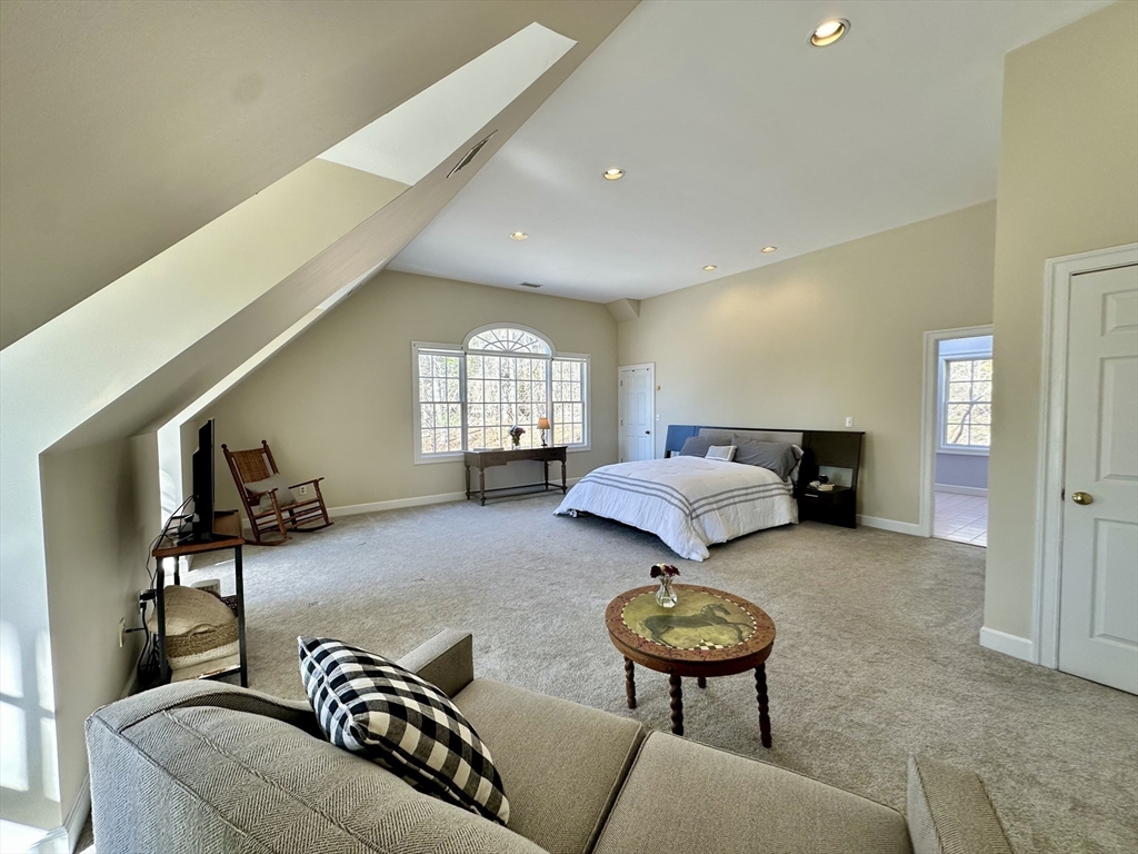 Sherborn, Massachusetts 01770, United States, 5 Bedrooms Bedrooms, ,5 BathroomsBathrooms,Residential,Active,154979