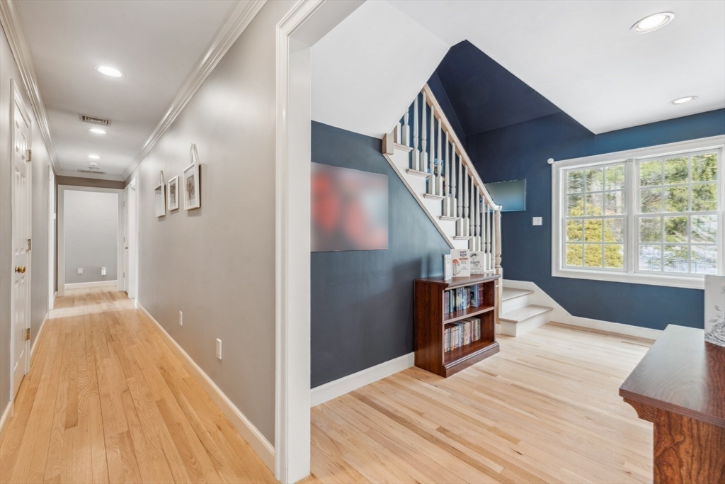 Sherborn, Massachusetts 01770, United States, 5 Bedrooms Bedrooms, ,5 BathroomsBathrooms,Residential,Active,154979