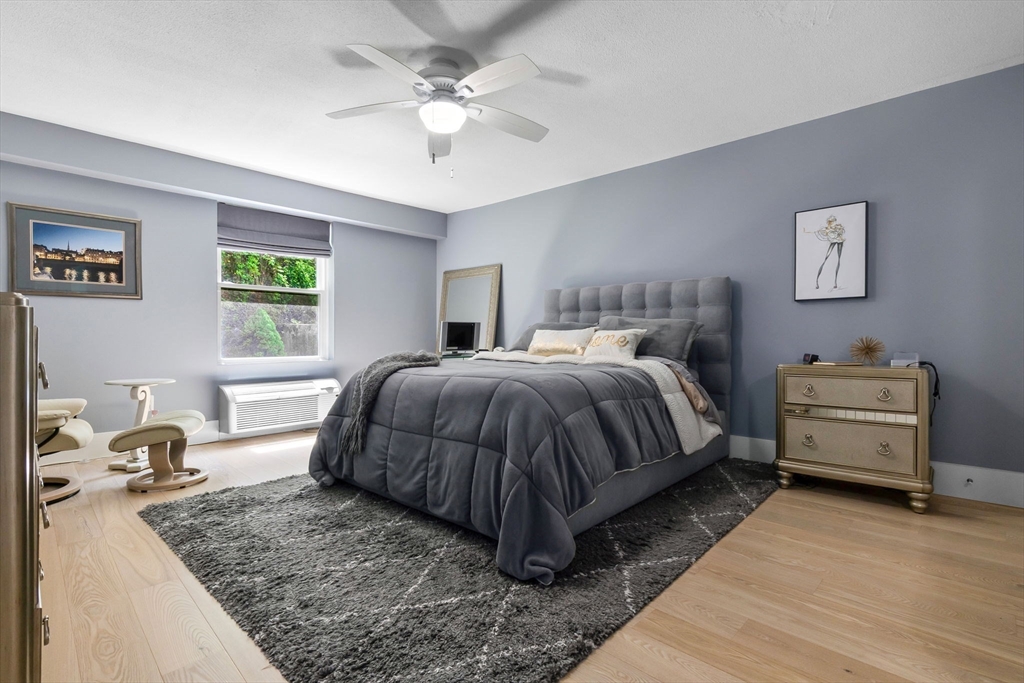 1 Loring Ave 212