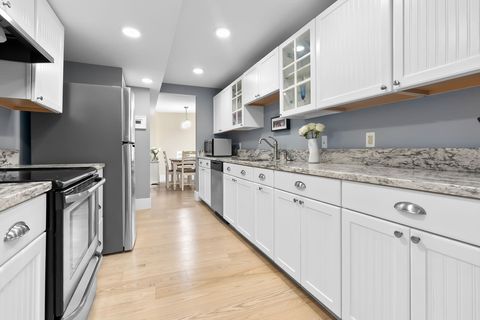1 Loring Ave 212 Swampscott MA 01907