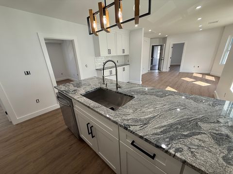 Photo of 94-96 Francis St #3, Everett, MA 02149 (MLS # 73505006)