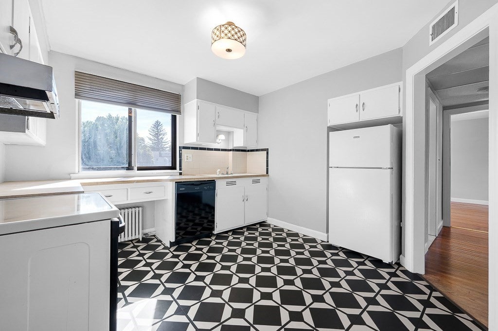 10 Ashland Street 3R