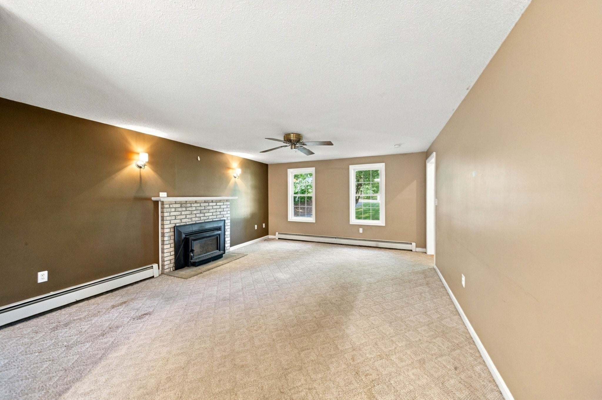 43 Wampanoag Dr