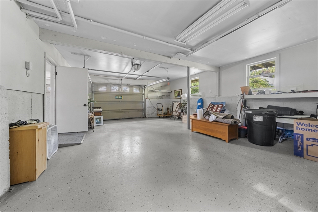 9 Oak Drive, Plainville, MA Photo #27