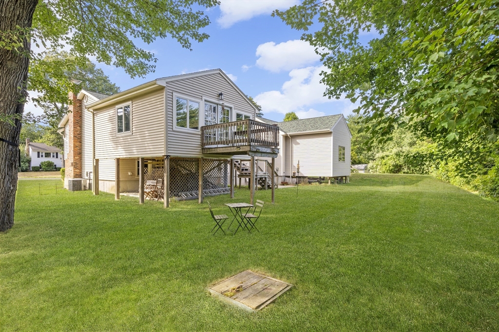 9 Oak Drive, Plainville, MA Photo #31