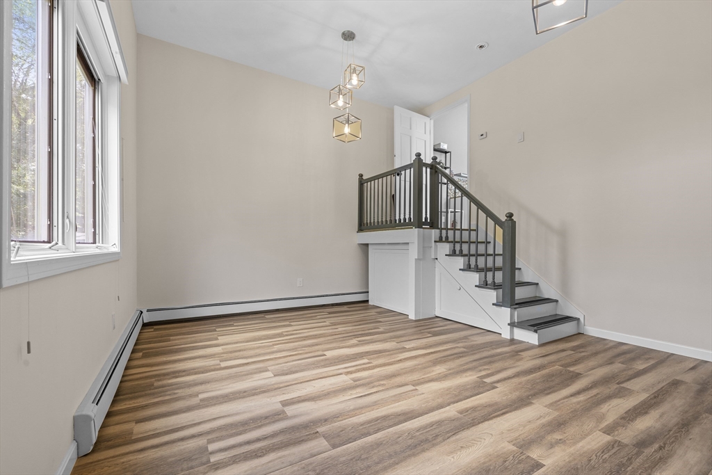 9 Oak Drive, Plainville, MA Photo #23
