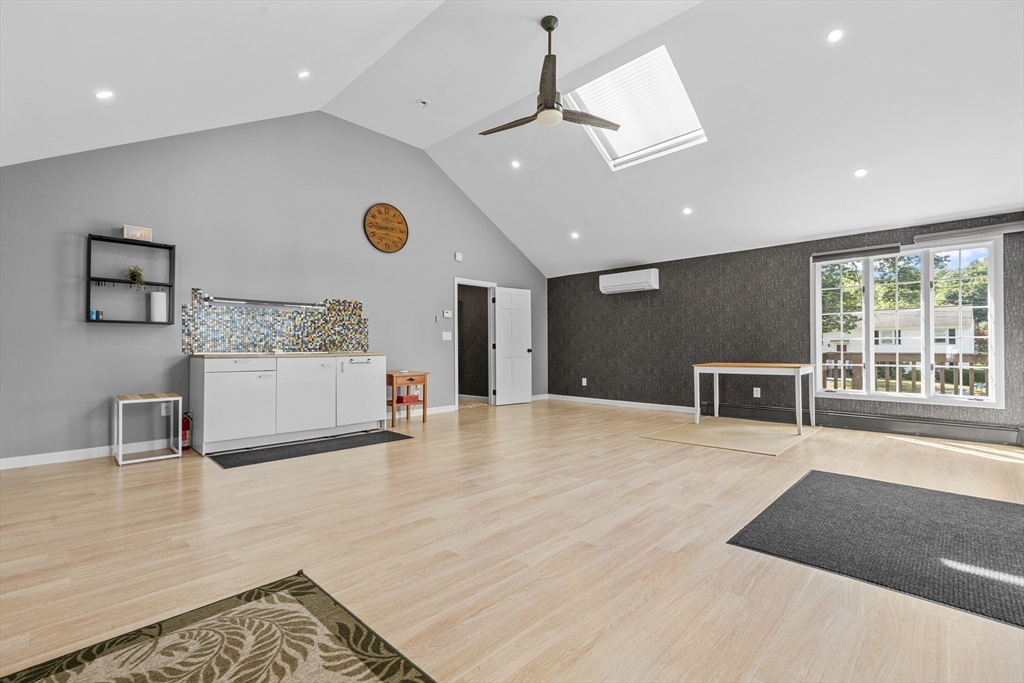 9 Oak Drive, Plainville, MA Photo #22