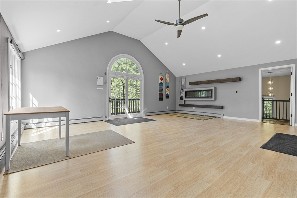 9 Oak Drive, Plainville, MA Photo #21