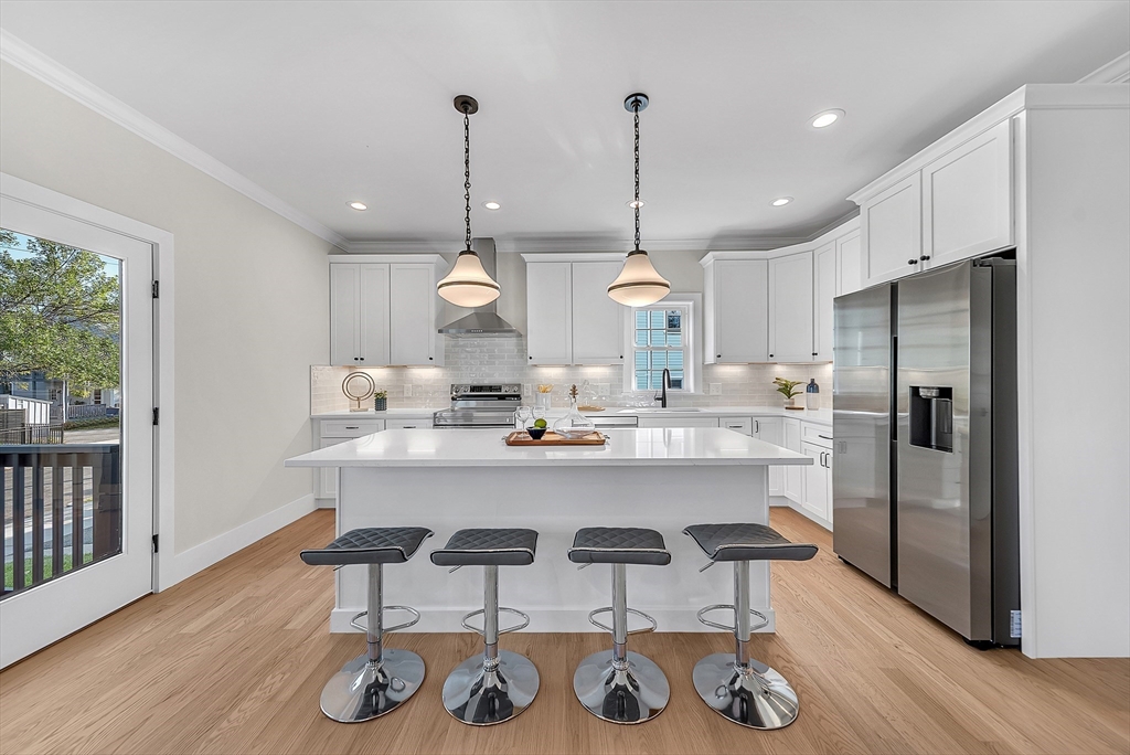 Arlington, Massachusetts 02474, United States, 3 Bedrooms Bedrooms, ,3 BathroomsBathrooms,Residential,Active,209185