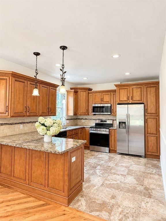 71 Bear Hole Rd, West Springfield, MA, 71 Bear Hole Rd, West Springfield, MA Photo #5