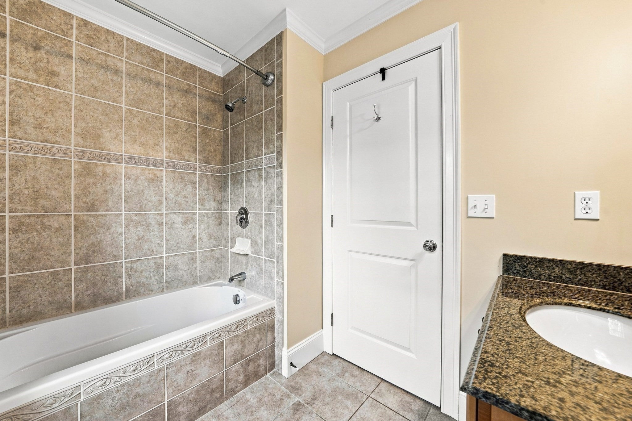 426 Main St #1, Waltham, MA, 426 Main St #1, Waltham, MA Photo #20