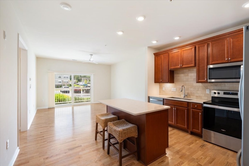 1102 Peters Farm Way 102