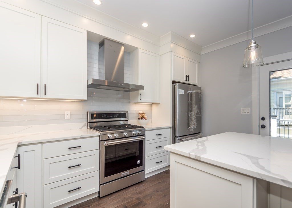59 Cherry Street #1, Waltham, MA Photo #6