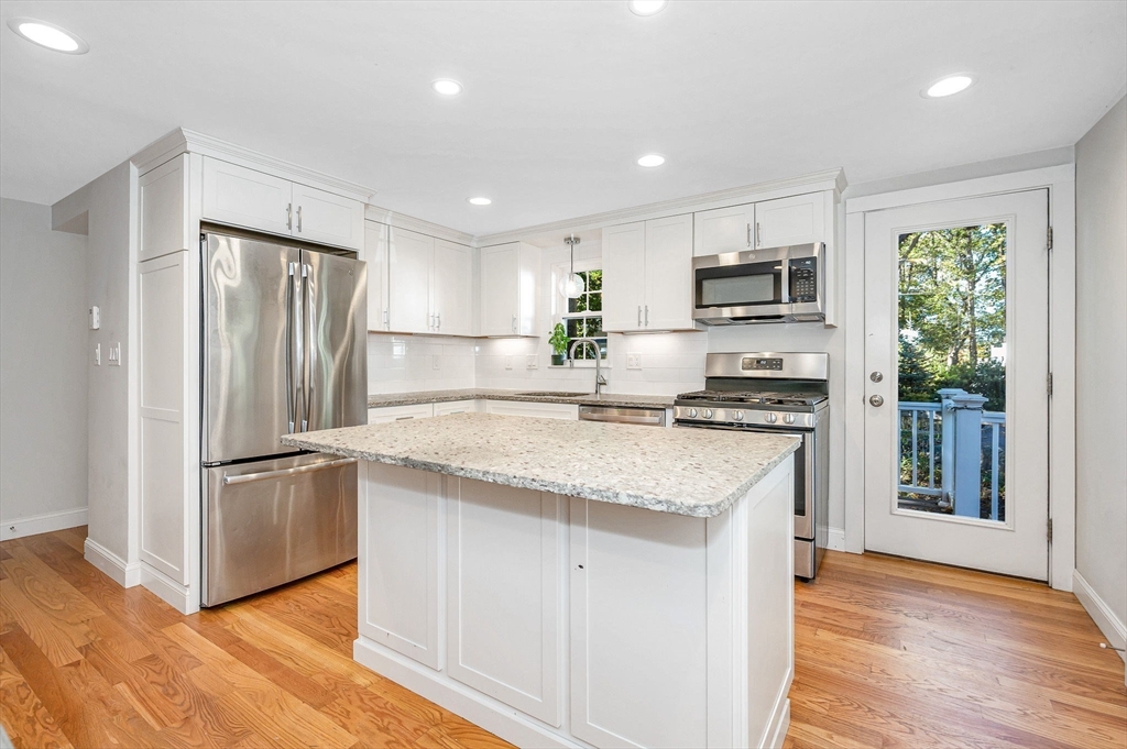 58 Westminster Ave 58