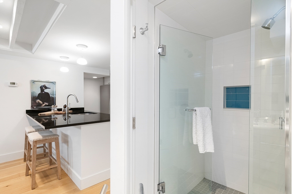 120 Pembroke St #1, Boston, MA Photo #16