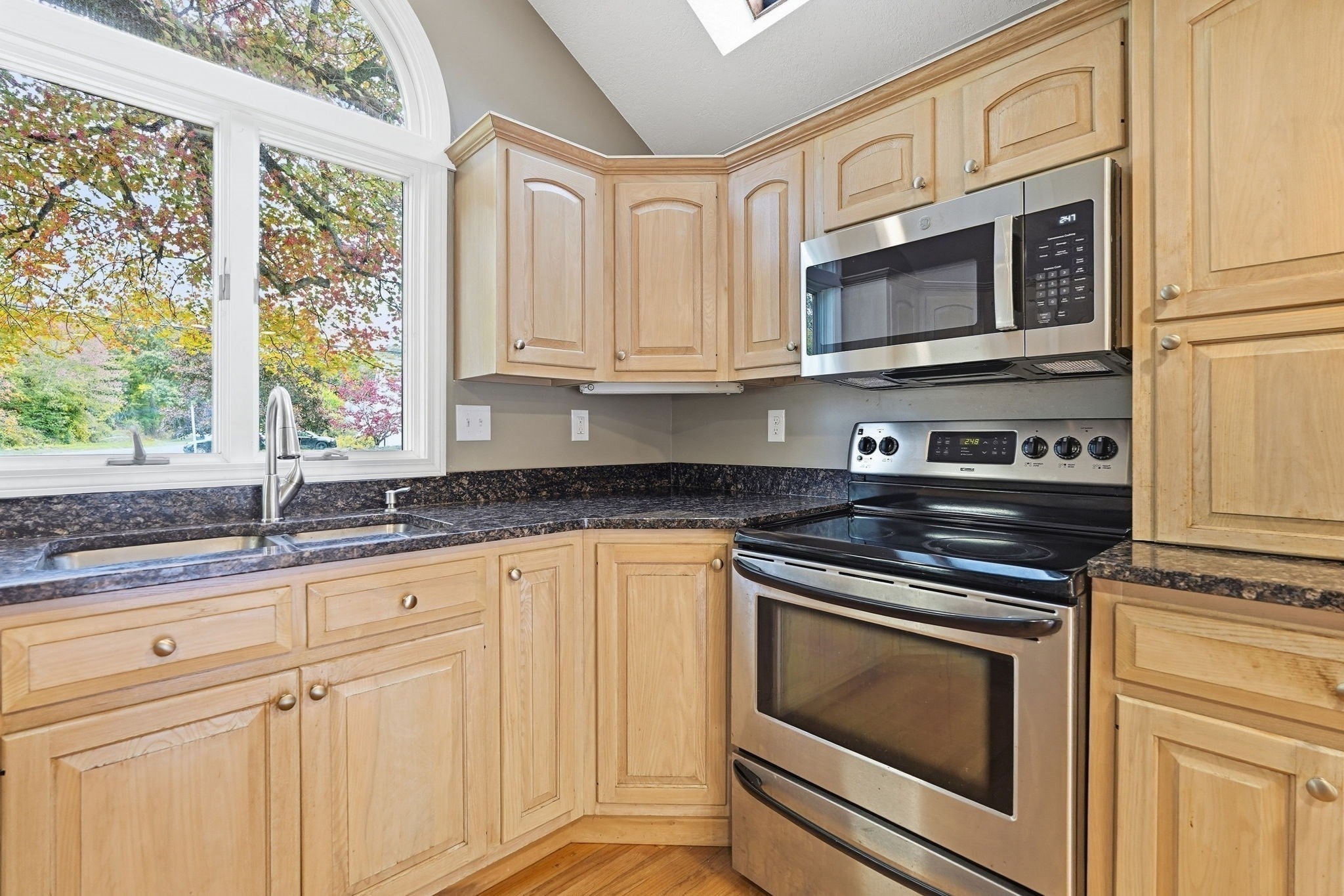 185 Miller St, Ludlow, MA, 185 Miller St, Ludlow, MA Photo #7