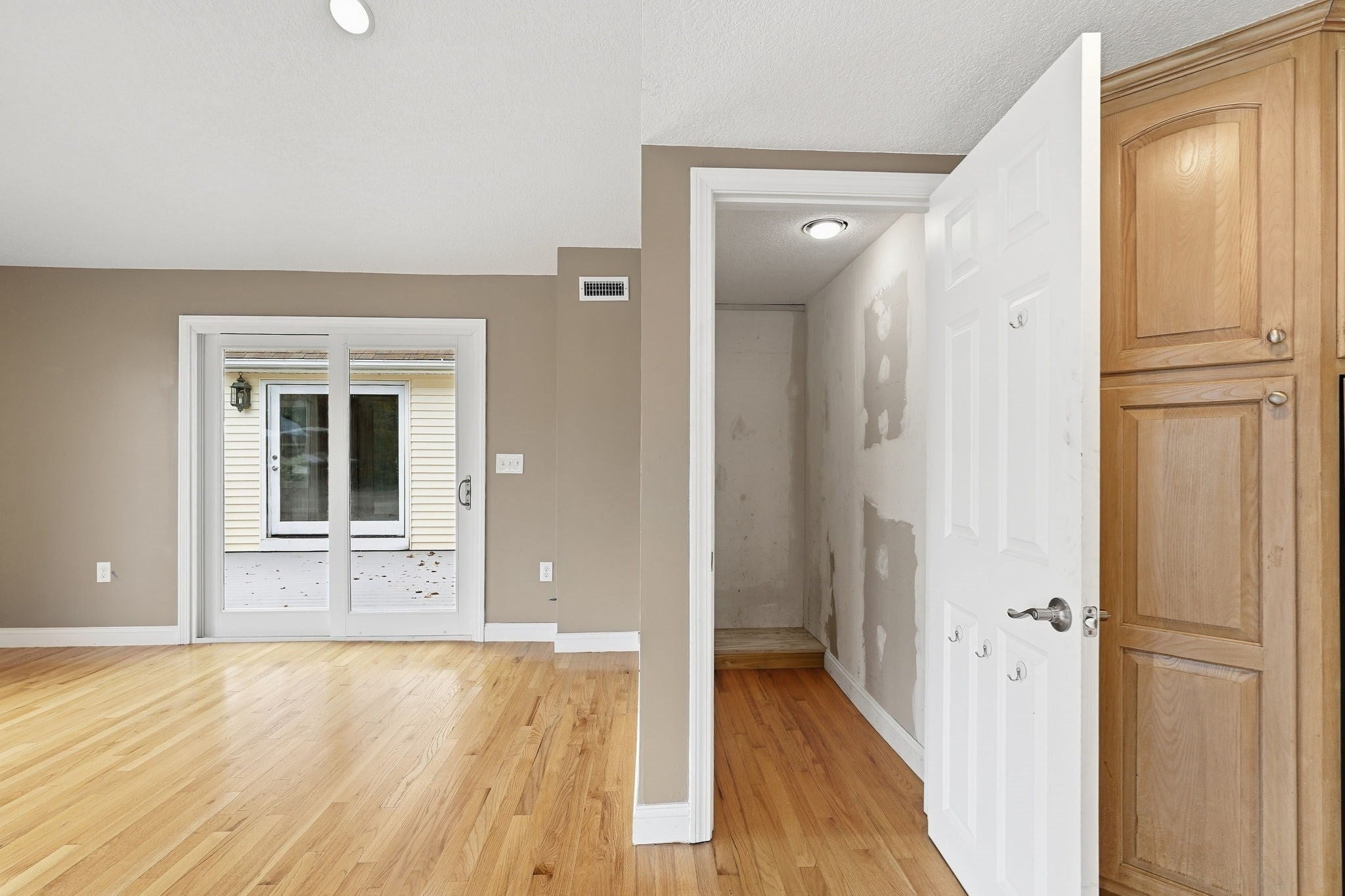 185 Miller St, Ludlow, MA, 185 Miller St, Ludlow, MA Photo #17