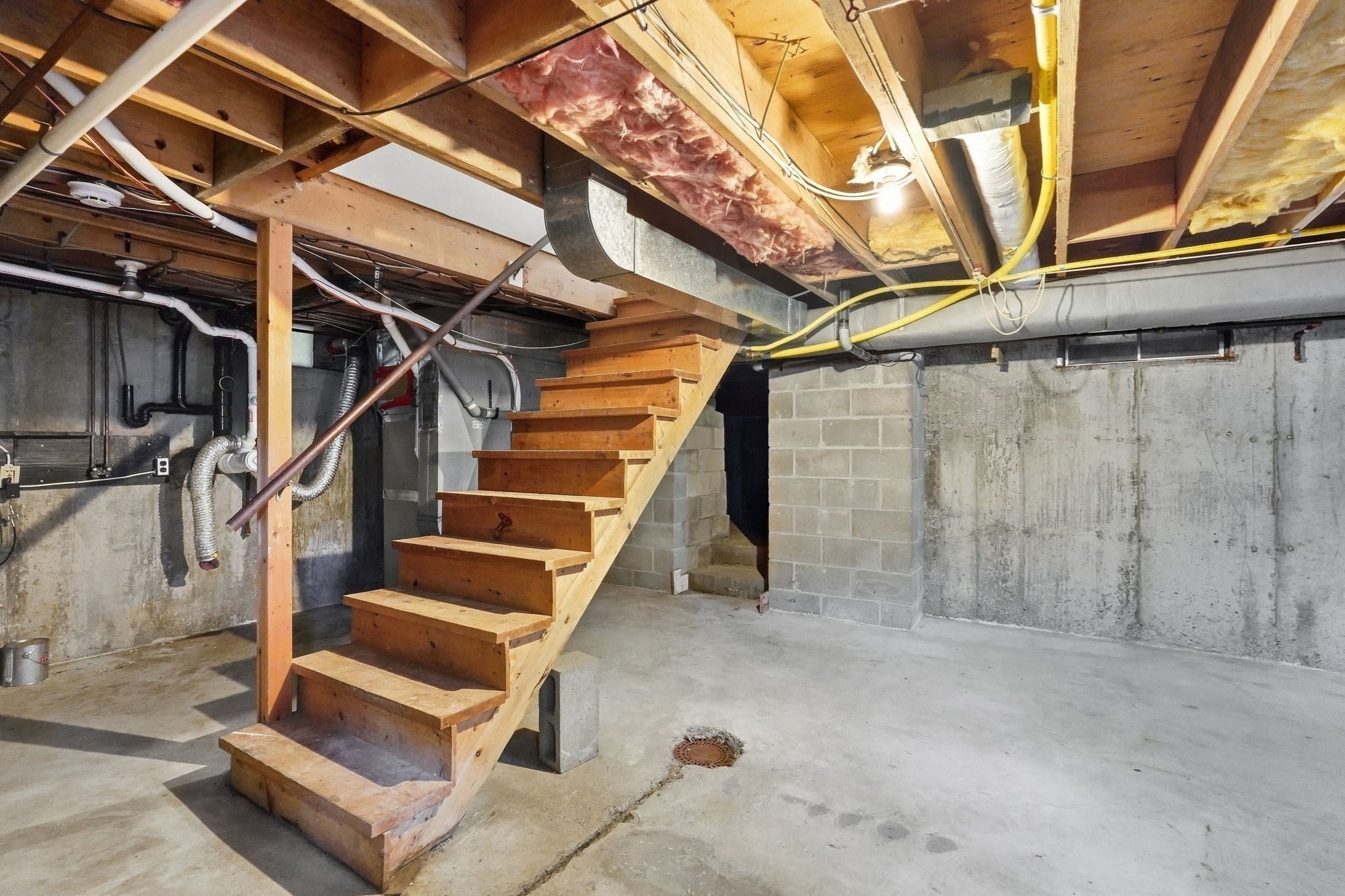 185 Miller St, Ludlow, MA, 185 Miller St, Ludlow, MA Photo #35
