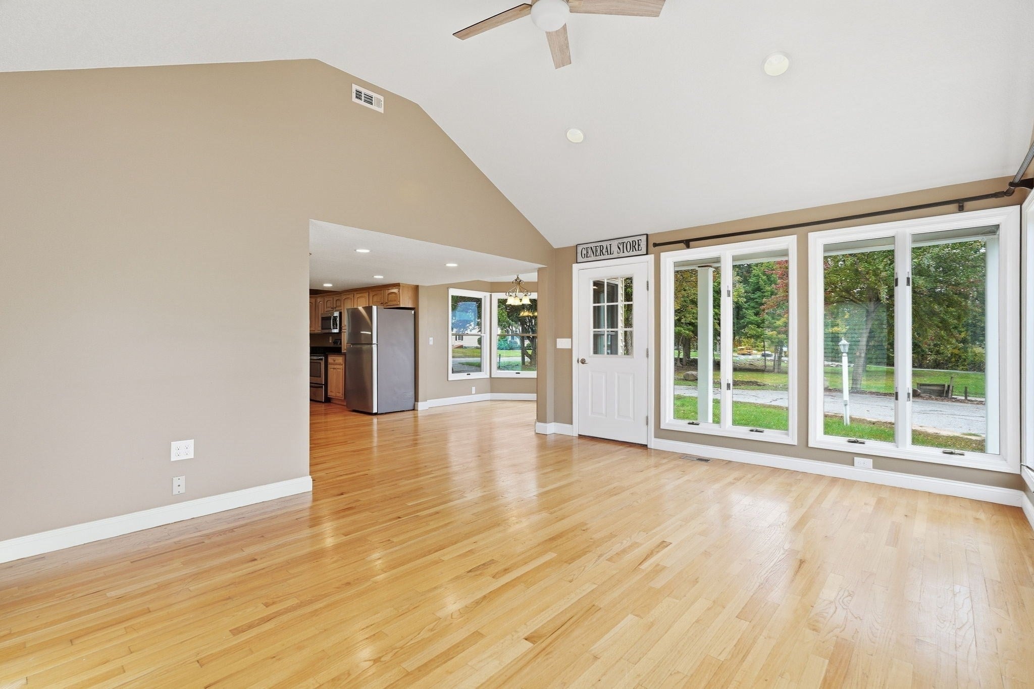 185 Miller St, Ludlow, MA, 185 Miller St, Ludlow, MA Photo #15