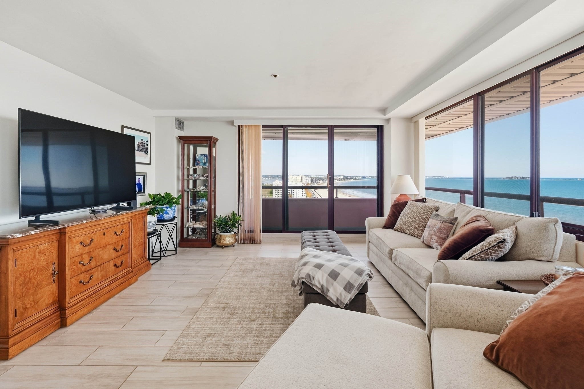 350 Revere Beach Blvd P2-13R, Revere, MA, 350 Revere Beach Blvd P2-13R, Revere, MA Photo #9