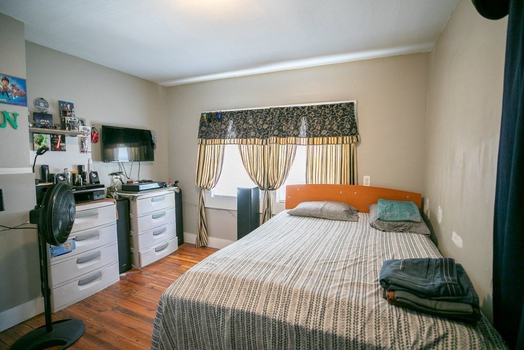 891 Belmont Ave
