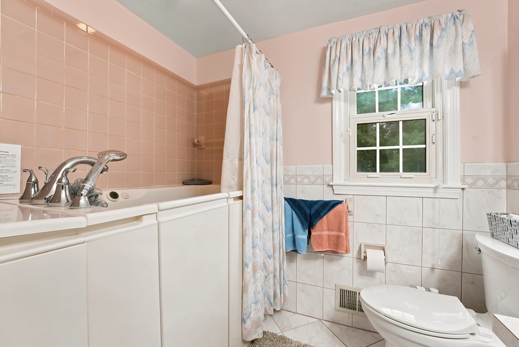 12 Swanson Rd, Framingham, MA, 12 Swanson Rd, Framingham, MA Photo #29