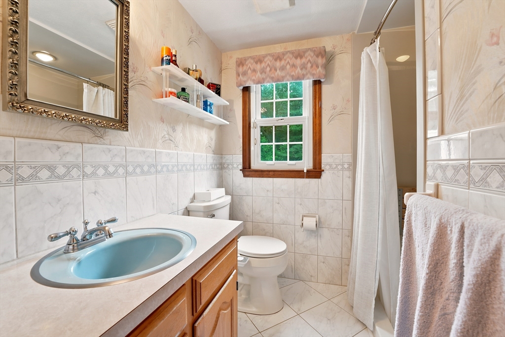 12 Swanson Rd, Framingham, MA, 12 Swanson Rd, Framingham, MA Photo #30