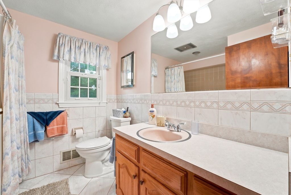12 Swanson Rd, Framingham, MA, 12 Swanson Rd, Framingham, MA Photo #28