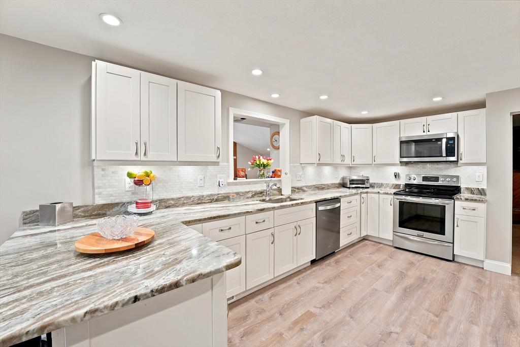 12 Swanson Rd, Framingham, MA, 12 Swanson Rd, Framingham, MA Photo #16