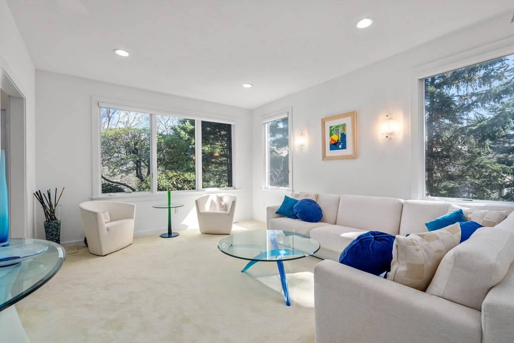 127 Huntington Rd 127