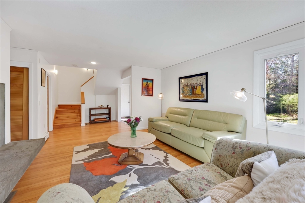 27 Ashfield Ln