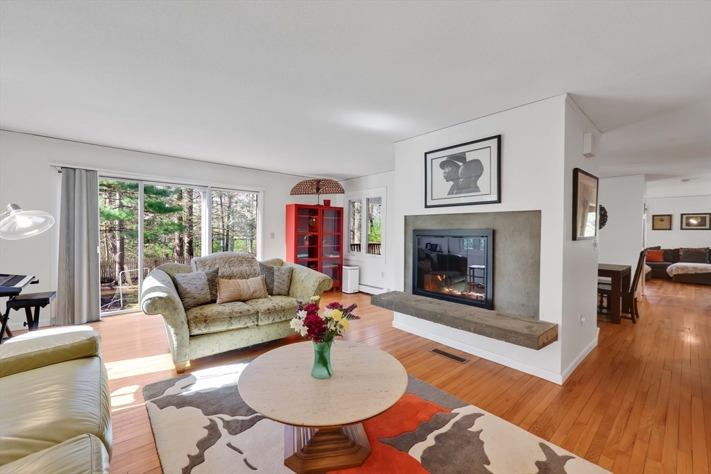 27 Ashfield Ln