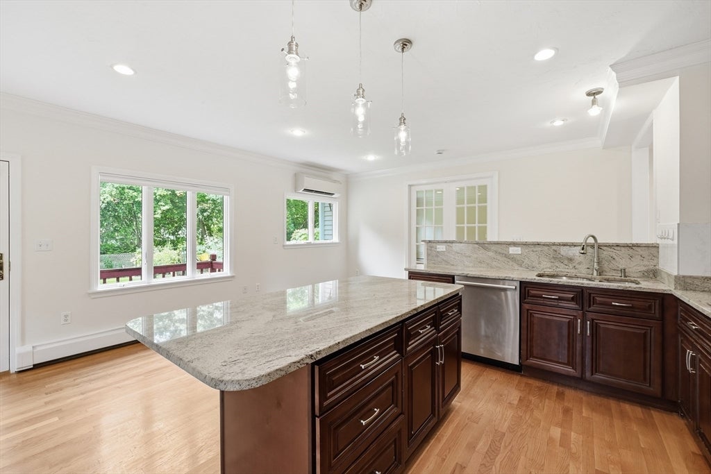 8 Wilson St, Wellesley, MA, 8 Wilson St, Wellesley, MA Photo #14