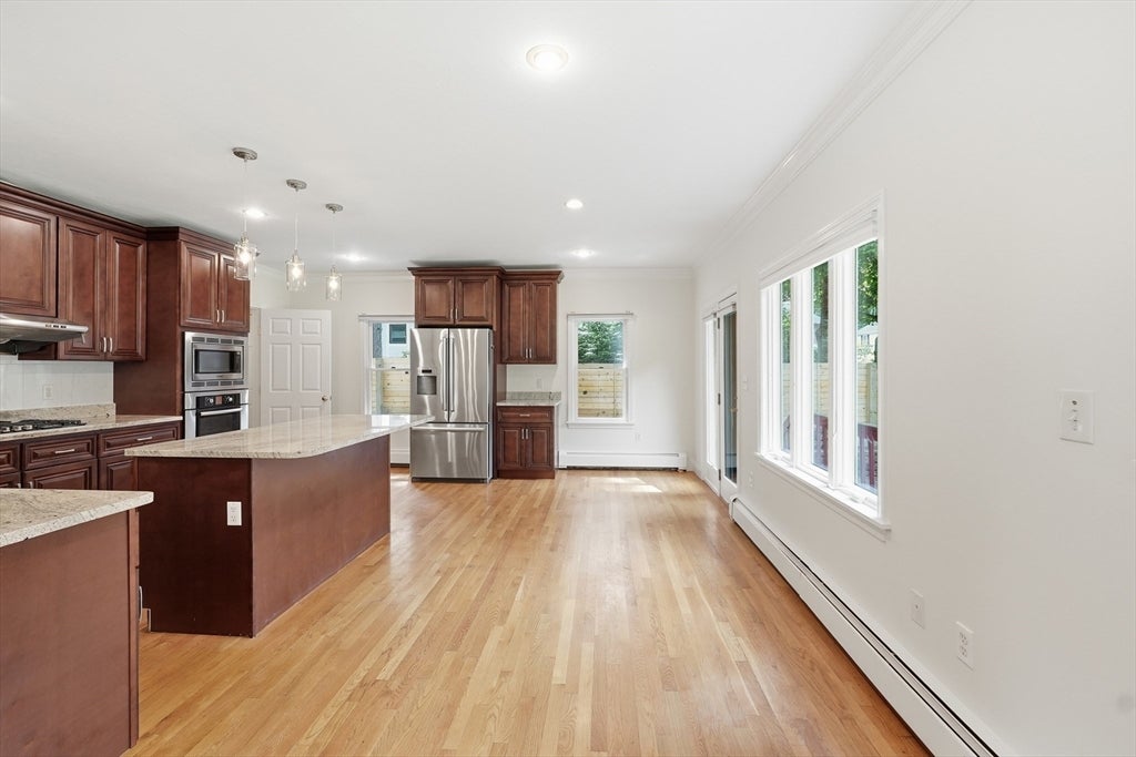 8 Wilson St, Wellesley, MA, 8 Wilson St, Wellesley, MA Photo #7