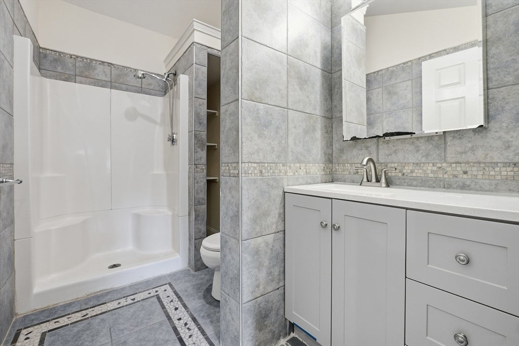 8 Wilson St, Wellesley, MA, 8 Wilson St, Wellesley, MA Photo #28