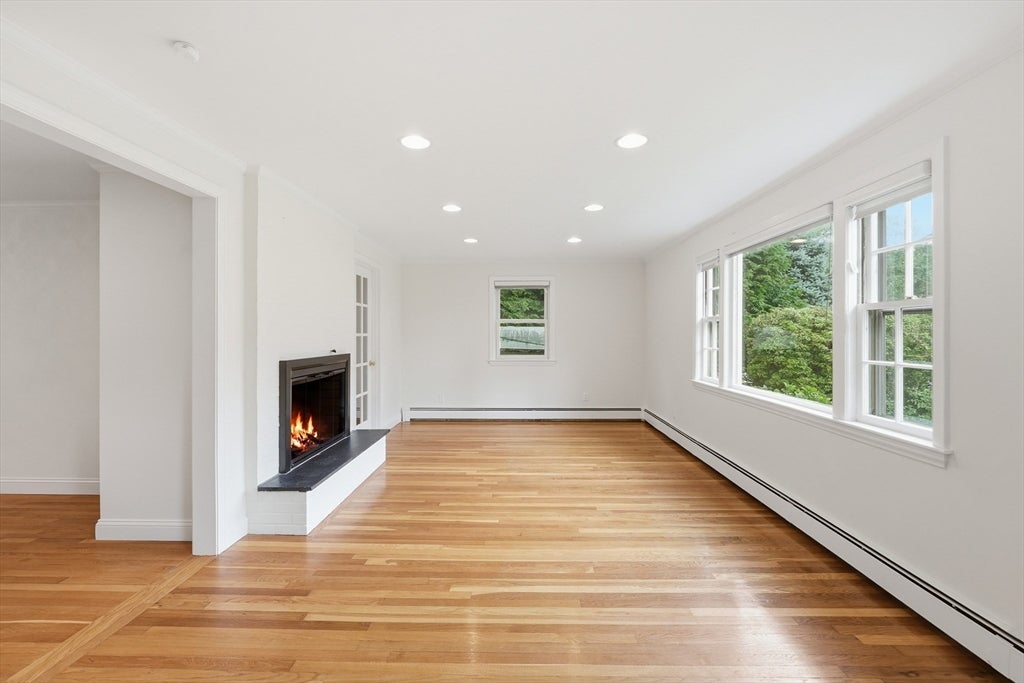8 Wilson St, Wellesley, MA, 8 Wilson St, Wellesley, MA Photo #6