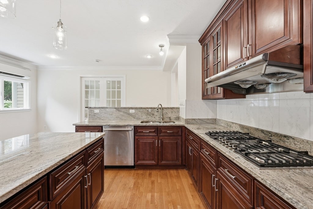 8 Wilson St, Wellesley, MA, 8 Wilson St, Wellesley, MA Photo #9