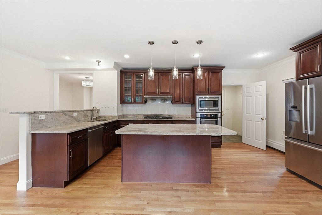8 Wilson St, Wellesley, MA, 8 Wilson St, Wellesley, MA Photo #10