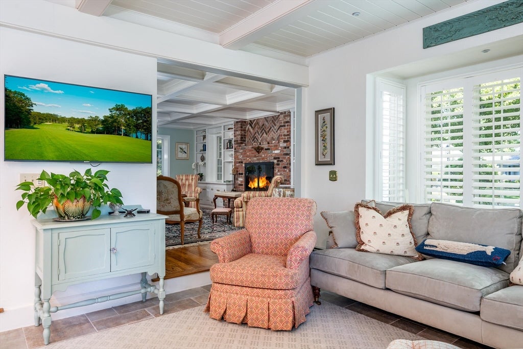 15 Long Pond Cir, Barnstable, MA Photo #13