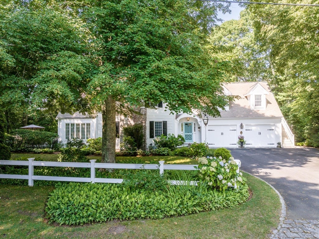 15 Long Pond Cir, Barnstable, MA Photo #2