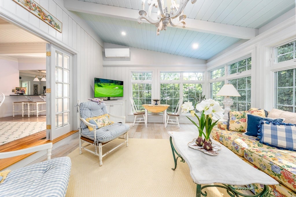 15 Long Pond Cir, Barnstable, MA Photo #4