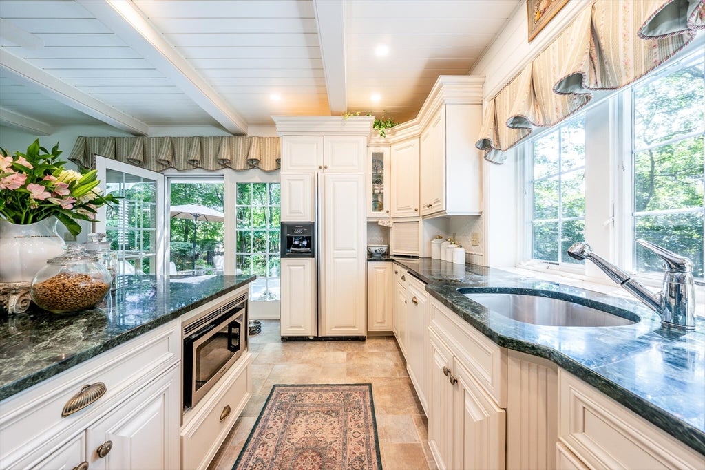15 Long Pond Cir, Barnstable, MA Photo #8