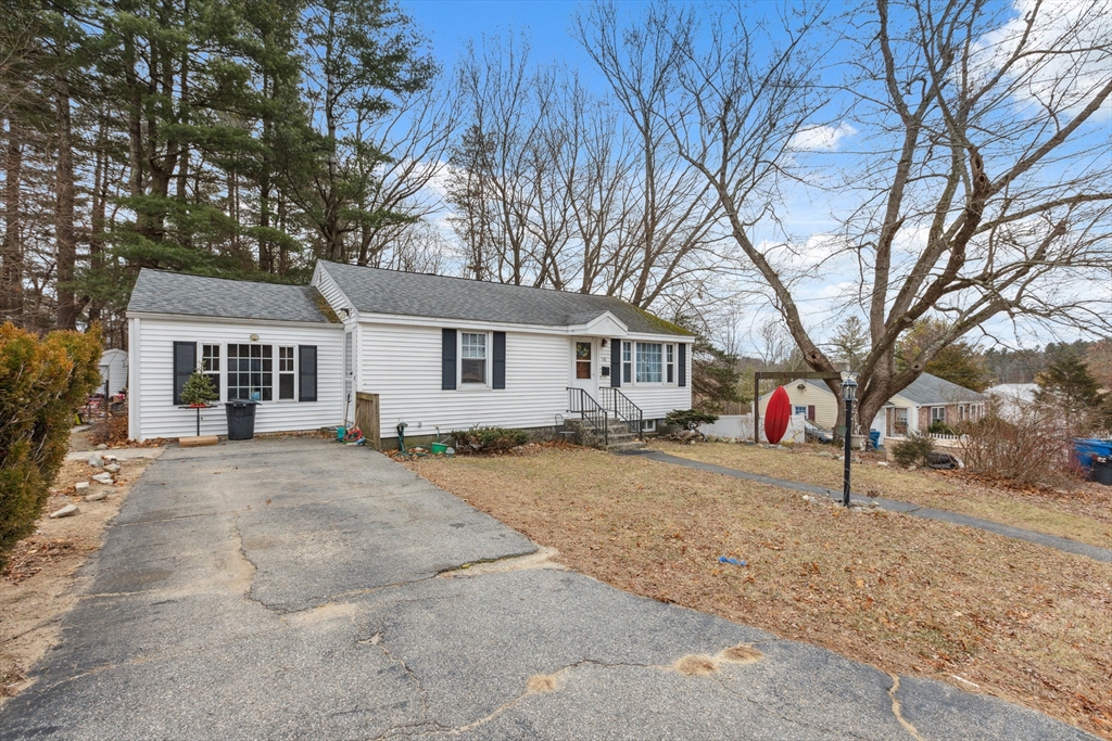 10 Hinckley Rd